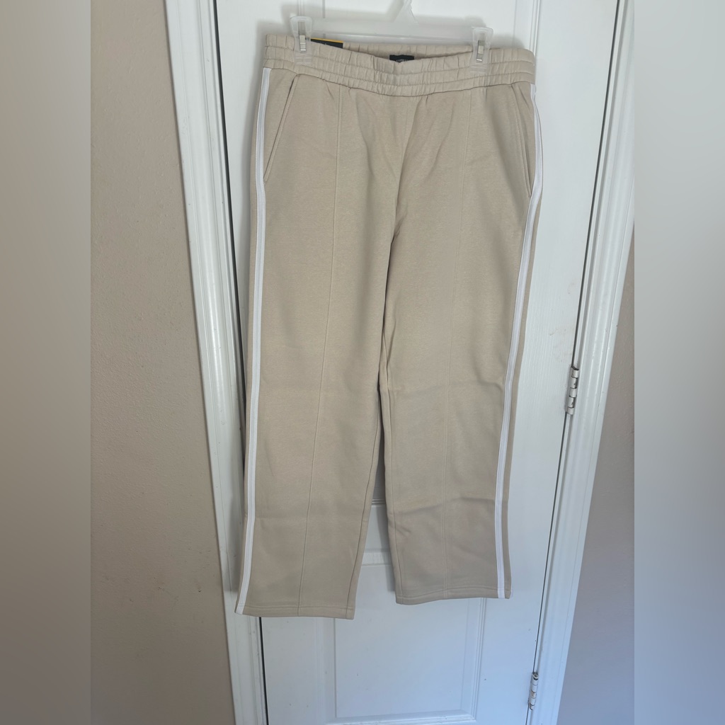 Nwt Express Khaki Tan Joggers With White Accents Women’s M Cozy Athleisure Pants